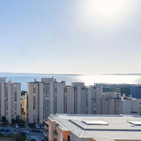 Dora Apartman *